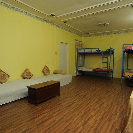 Hotel Himalaya Yoga Kathmandu Esterno foto