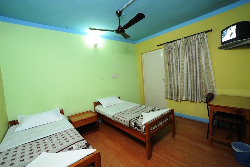Hotel Himalaya Yoga Kathmandu Esterno foto