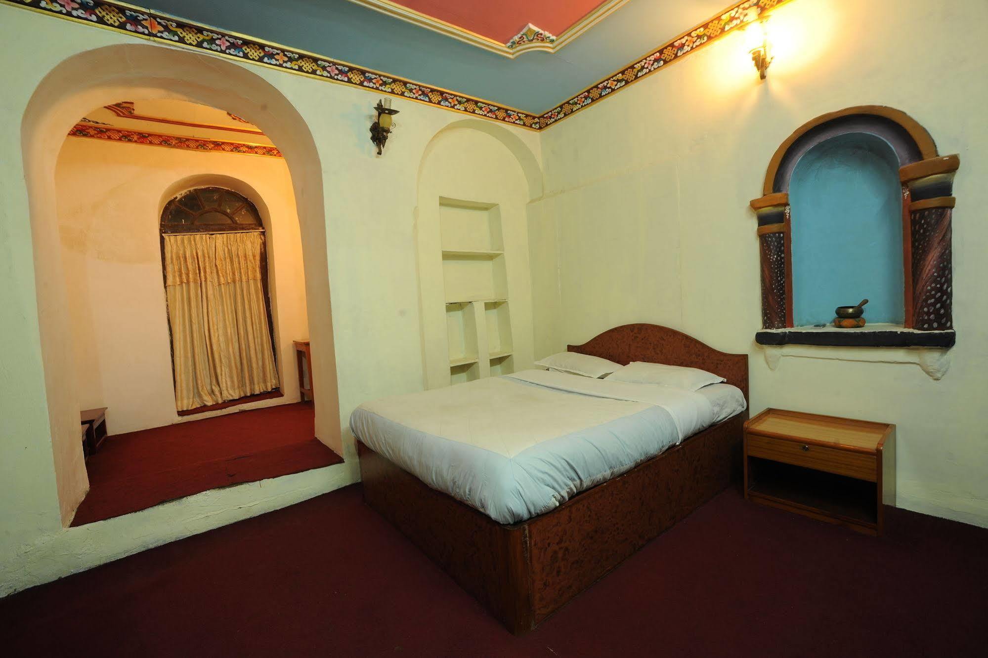 Hotel Himalaya Yoga Kathmandu Esterno foto