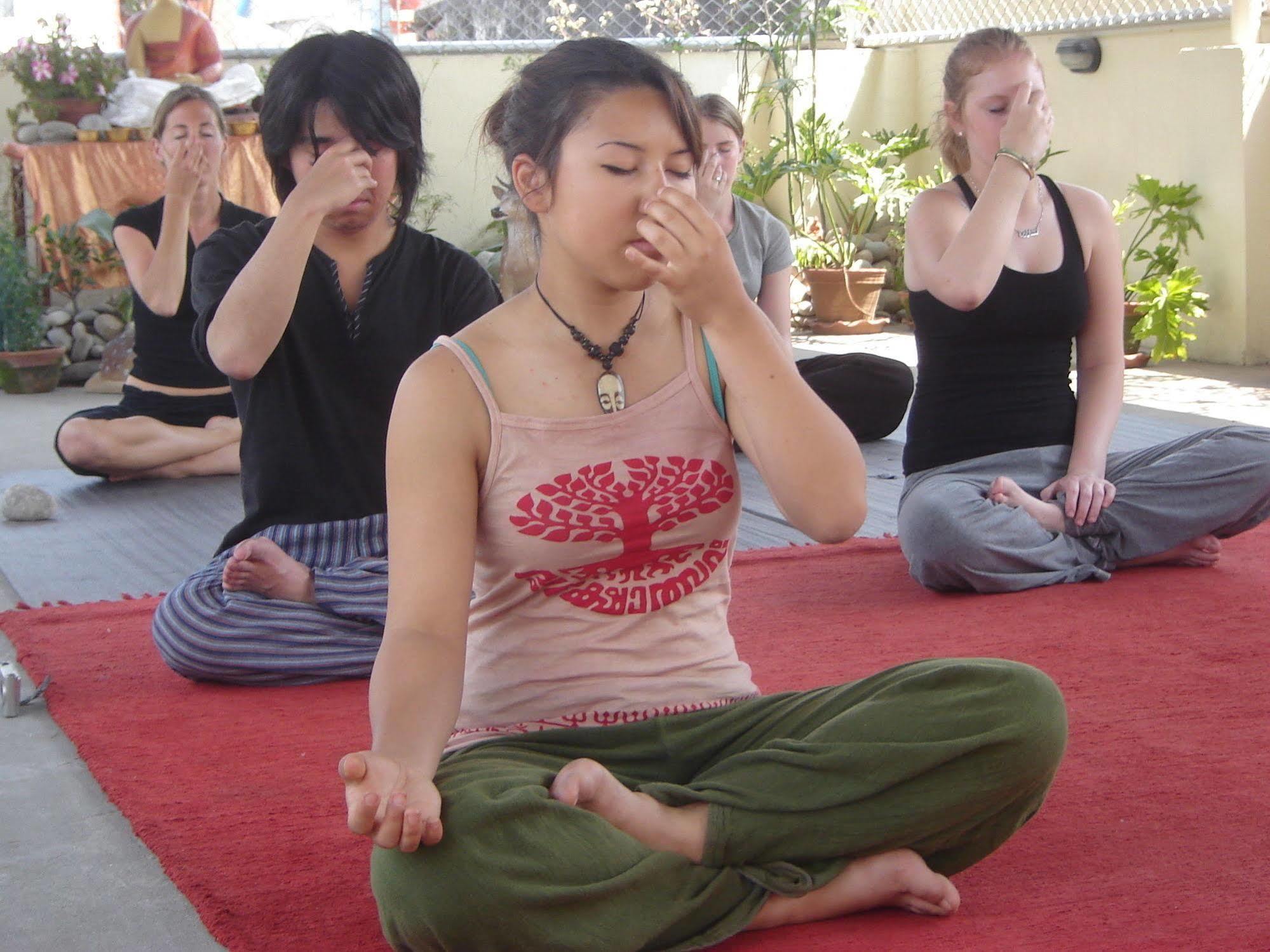 Hotel Himalaya Yoga Kathmandu Esterno foto