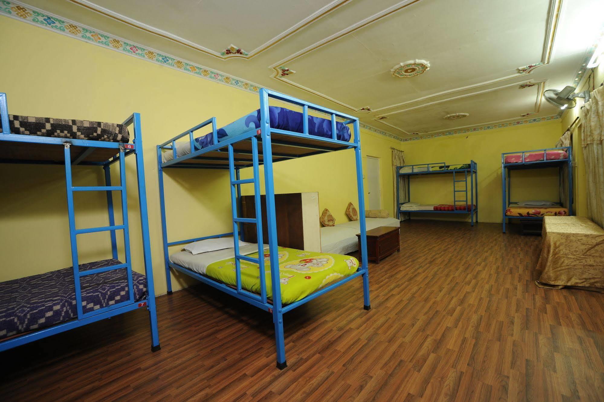 Hotel Himalaya Yoga Kathmandu Esterno foto