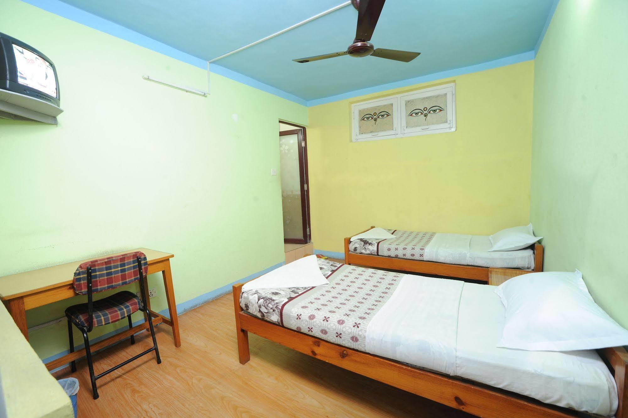 Hotel Himalaya Yoga Kathmandu Esterno foto