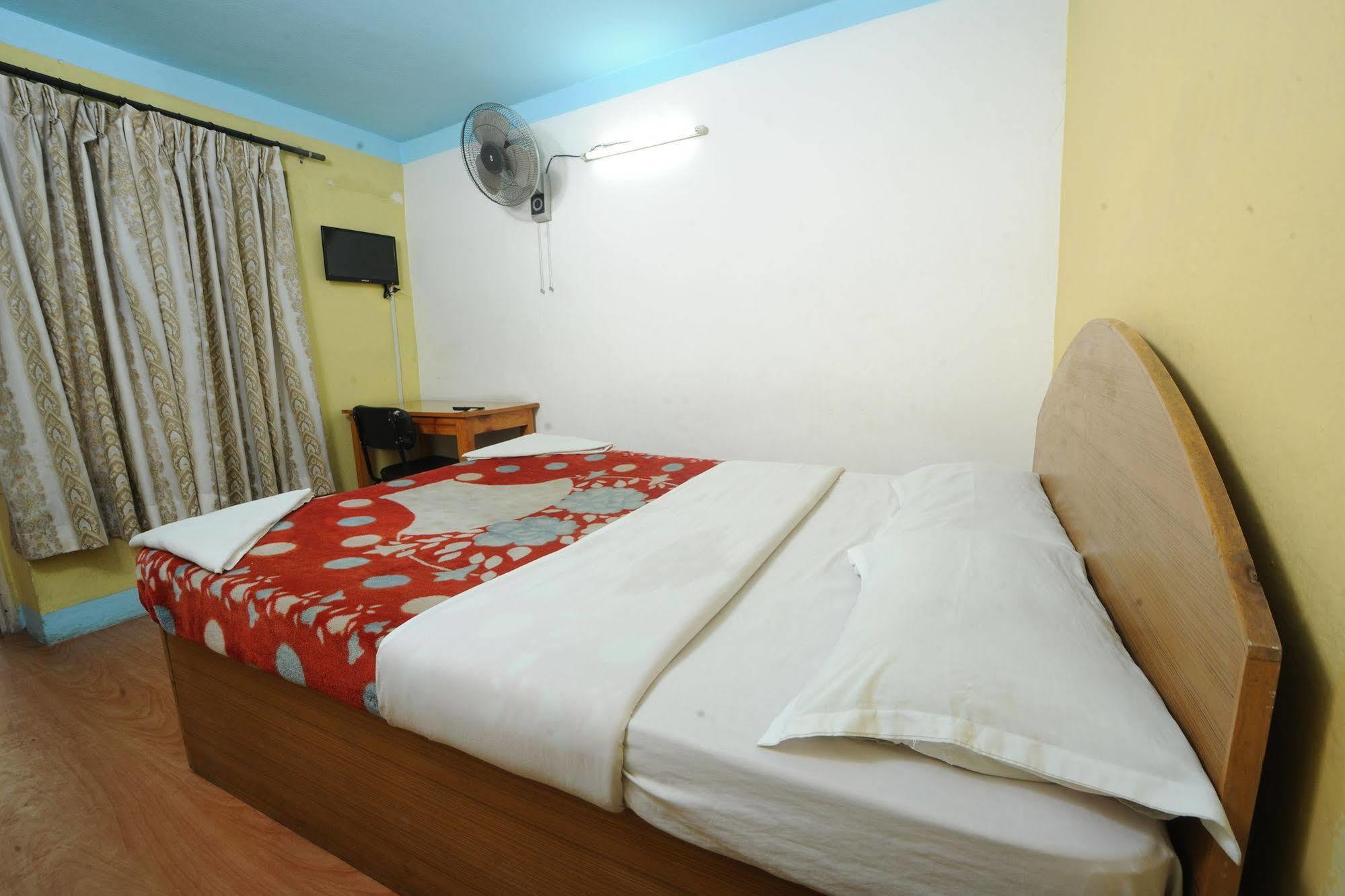 Hotel Himalaya Yoga Kathmandu Esterno foto